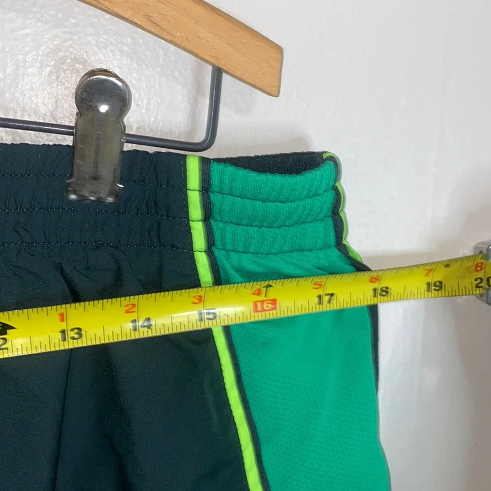 🪿Grey with blue and green detail Nike Dri-fit shorts! - Picture 4 of 10